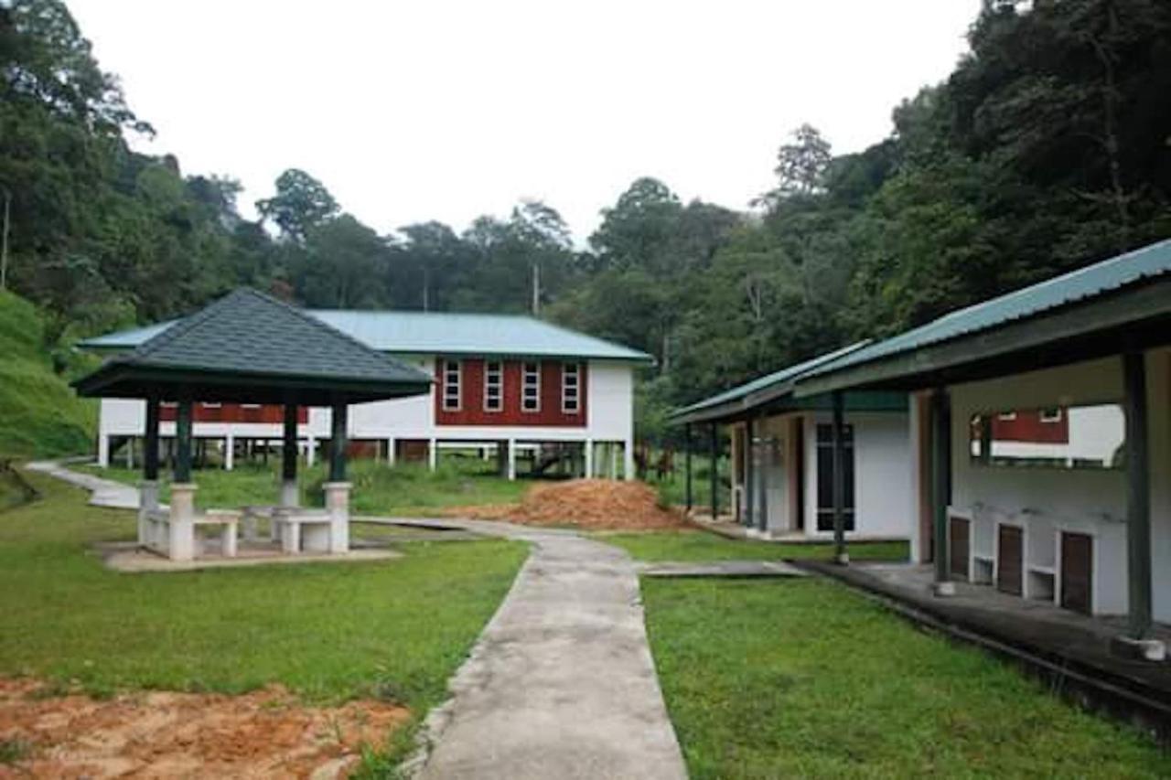 Oyo Home 90396 Mahua Rainforest Paradise Tambunan Exterior foto